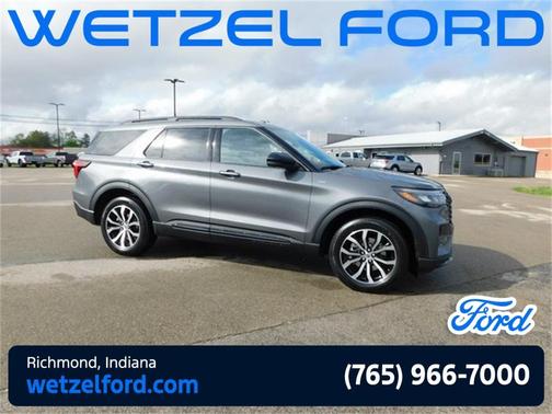 2025 Ford Explorer ST-Line