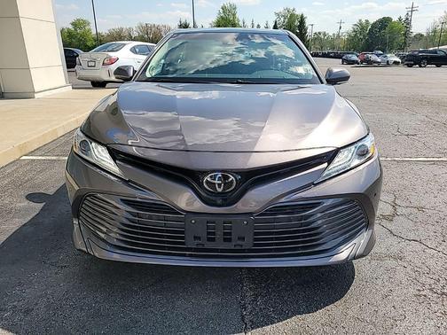 Predawn Gray Mica 2018 Toyota Camry XLE