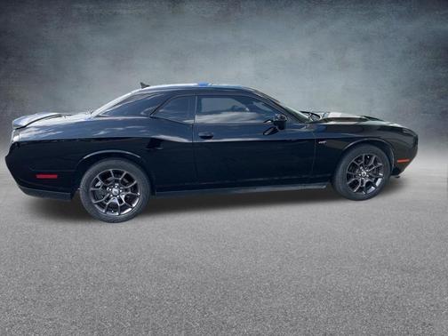 Pitch Black Clearcoat 2018 Dodge Challenger GT