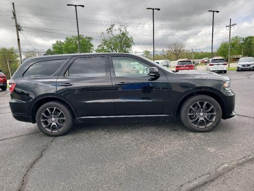 DB Black Crystal Clearcoat 2018 Dodge Durango R/T