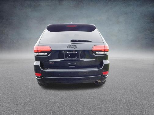Diamond Black 2021 Jeep Grand Cherokee Laredo X
