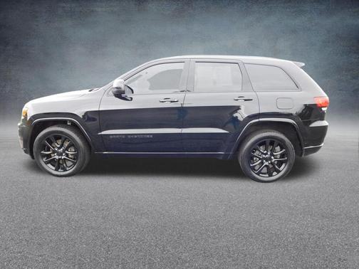 Diamond Black 2021 Jeep Grand Cherokee Laredo X