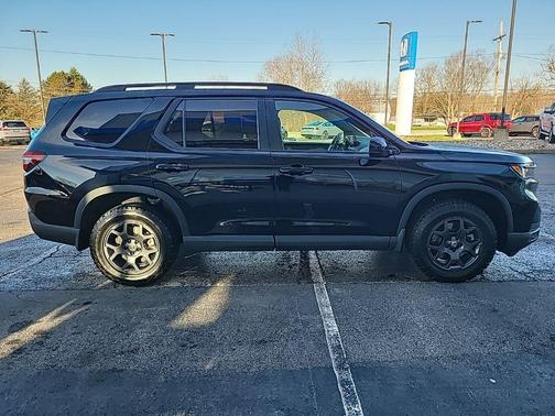 2025 Honda Pilot TrailSport