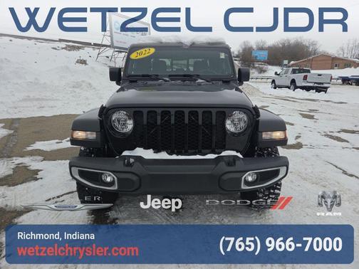 2022 Jeep Gladiator Sport