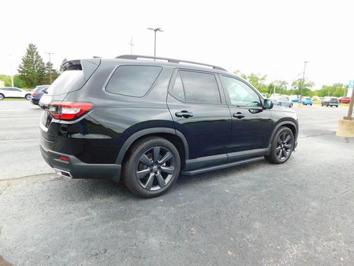 2025 Honda Pilot Sport