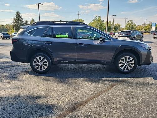2025 Subaru Outback Premium