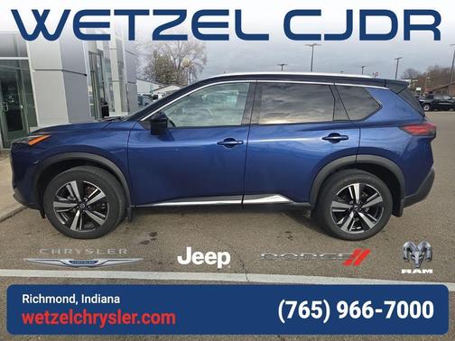 Blue / Black 2021 Nissan Rogue SL