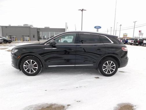 2023 Lincoln Nautilus Standard