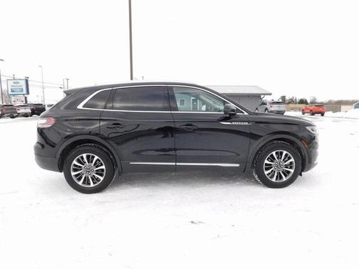 2023 Lincoln Nautilus Standard