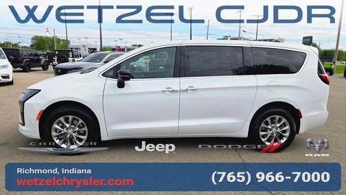 PW7 2027 Chrysler Pacifica SELECT