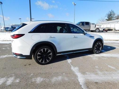 2024 Mazda CX-90 Premium Plus
