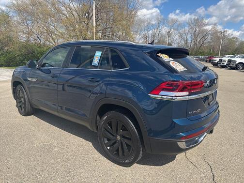 2022 Volkswagen Atlas Cross Sport 3.6L V6 SE w/Technology