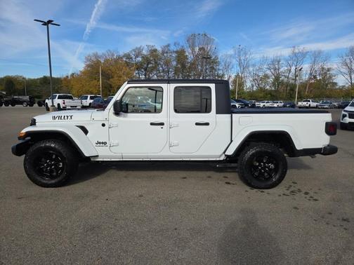 2021 Jeep Gladiator Sport