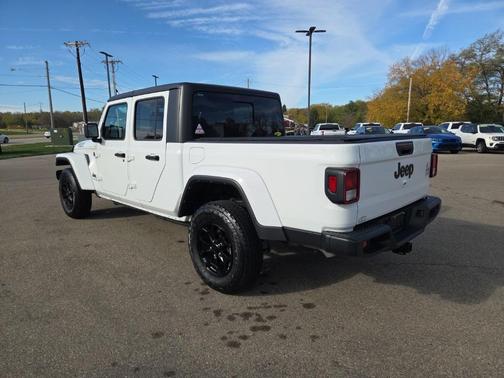 2021 Jeep Gladiator Sport