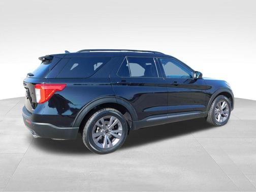 Black Metallic 2023 Ford Explorer XLT