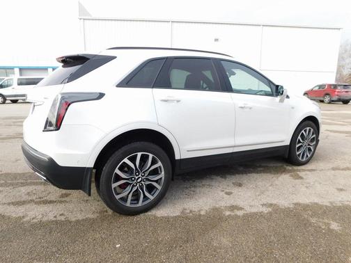 2022 Cadillac XT5 Sport