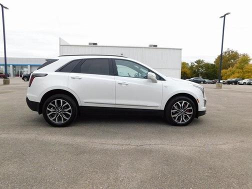 2022 Cadillac XT5 Sport