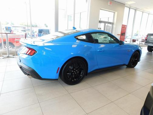 2025 Ford Mustang GT