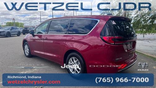 PR6 2027 Chrysler Pacifica SELECT