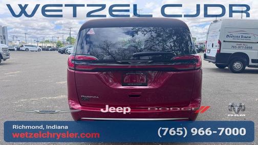 PR6 2027 Chrysler Pacifica SELECT