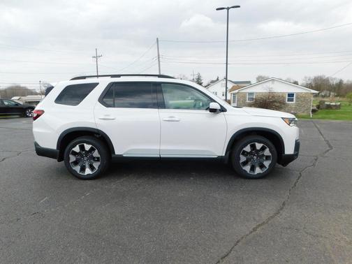 Platinum White Pearl 2026 Honda Pilot Elite