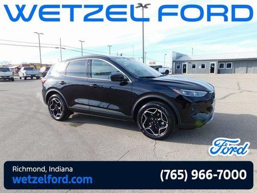 2026 Ford Escape Platinum