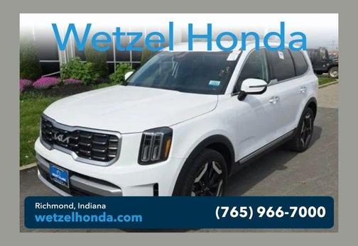 Glacial White Pearl 2024 Kia Telluride S