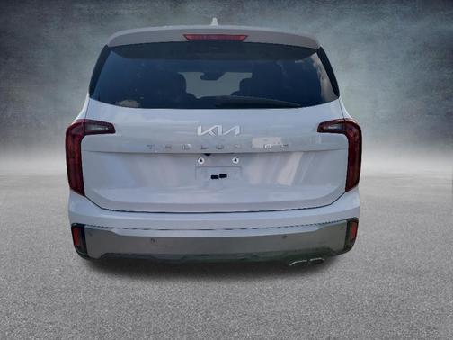 Glacial White Pearl 2024 Kia Telluride S