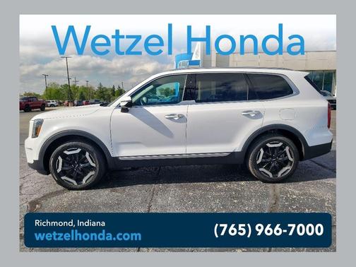 Glacial White Pearl 2024 Kia Telluride S