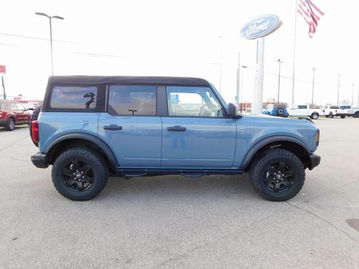 2024 Ford Bronco Black Diamond