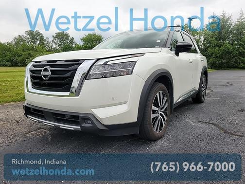 2024 Nissan Pathfinder Platinum