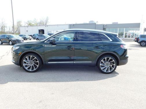 Green Gem 2021 Lincoln Nautilus Reserve