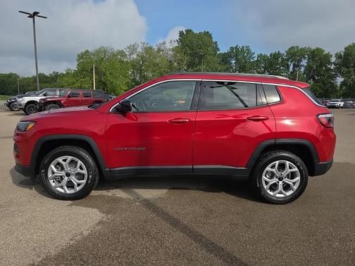 2025 Jeep Compass Latitude