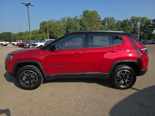 2025 Jeep Compass Trailhawk