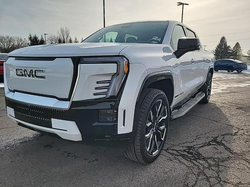2025 GMC Sierra EV Denali