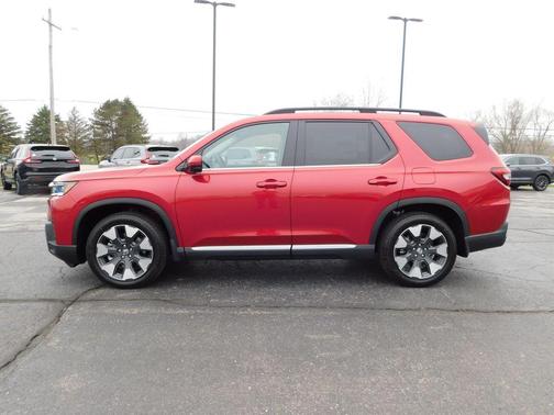 Radiant Red Metallic II 2026 Honda Pilot Touring