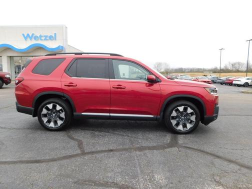 Radiant Red Metallic II 2026 Honda Pilot Touring