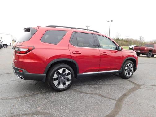 Radiant Red Metallic II 2026 Honda Pilot Touring