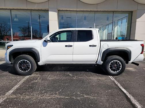 2025 Toyota Tacoma TRD Off Road