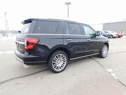 2023 Ford Expedition Platinum