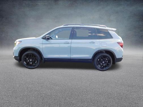 Sonic Gray Pearl 2024 Honda Passport Black Edition