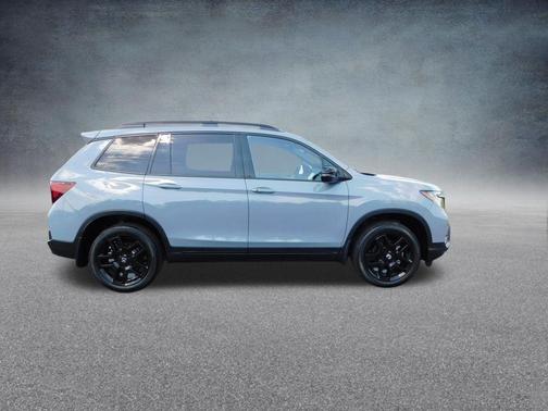 Sonic Gray Pearl 2024 Honda Passport Black Edition