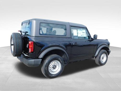 Shadow Black 2026 Ford Bronco Base