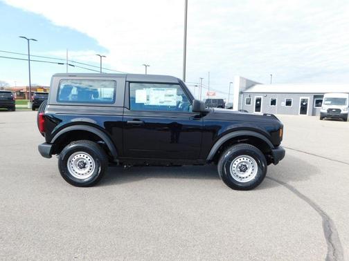 Shadow Black 2026 Ford Bronco Base