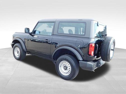 Shadow Black 2026 Ford Bronco Base