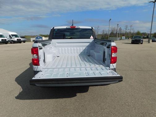 Space White Metallic 2025 Ford Maverick XL