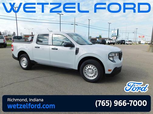 Space White Metallic 2025 Ford Maverick XL