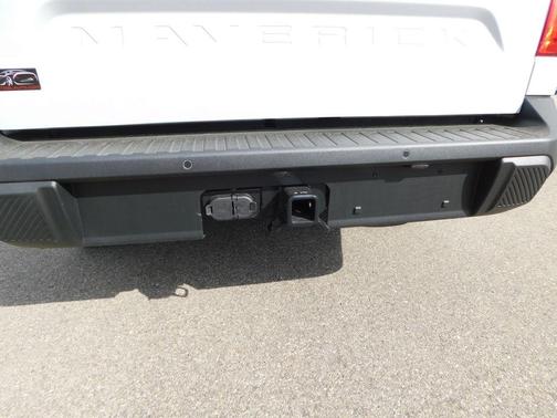 Space White Metallic 2025 Ford Maverick XL