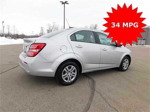 2017 Chevrolet Sonic LS
