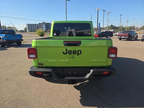 2025 Jeep Gladiator Sport